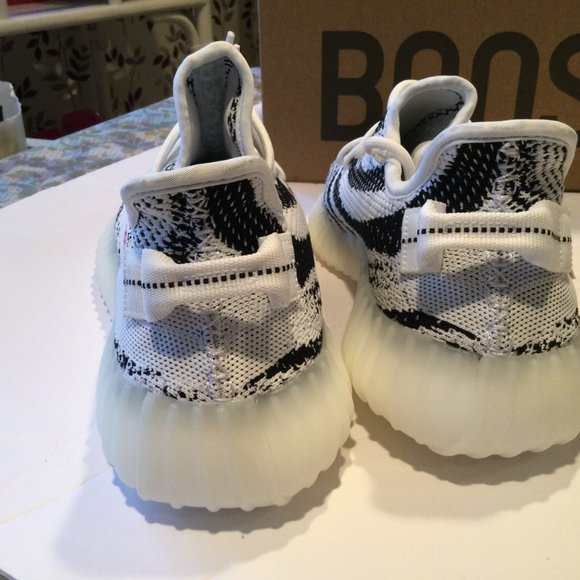 yeezy original x replica